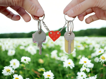 Herz Schlüsselanhänger - Partner Geschenk für Valentinstag, Geburtstag, Jahrestag oder Hochzeit für Sie und Ihn - Für Freund oder Freundin