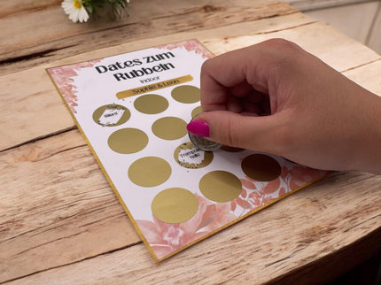 Dates zum Rubbeln - Indoor - Personalisierte Rubbelkarte – 16 Date Ideen für Paare – Geschenk für Valentinstag, Geburtstag und Weihnachten